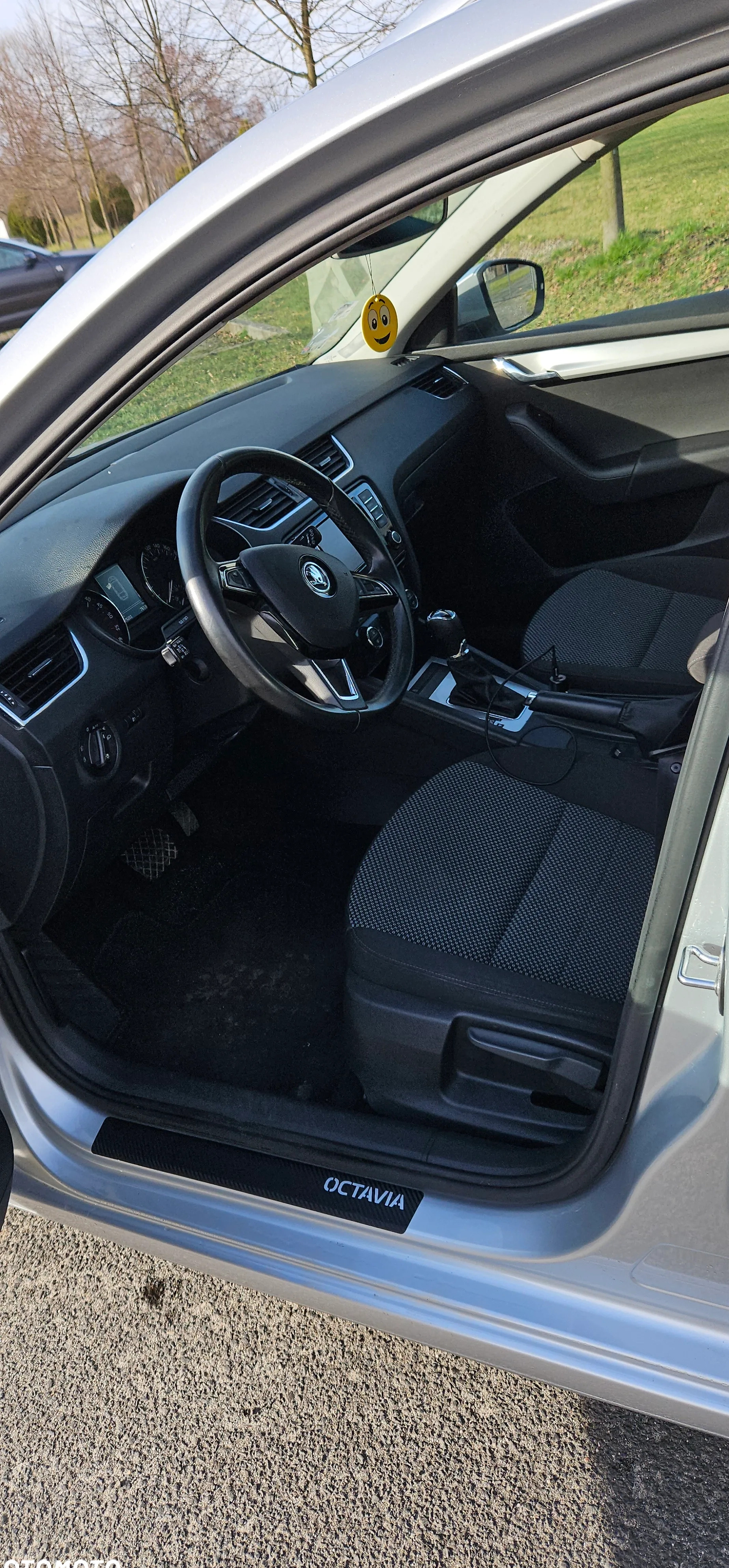 Skoda Octavia cena 50300 przebieg: 80126, rok produkcji 2016 z Połczyn-Zdrój małe 56